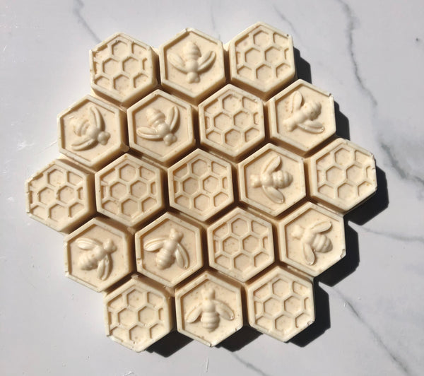 BEES + HONEYCOMB SOAP FAVOR PIECES